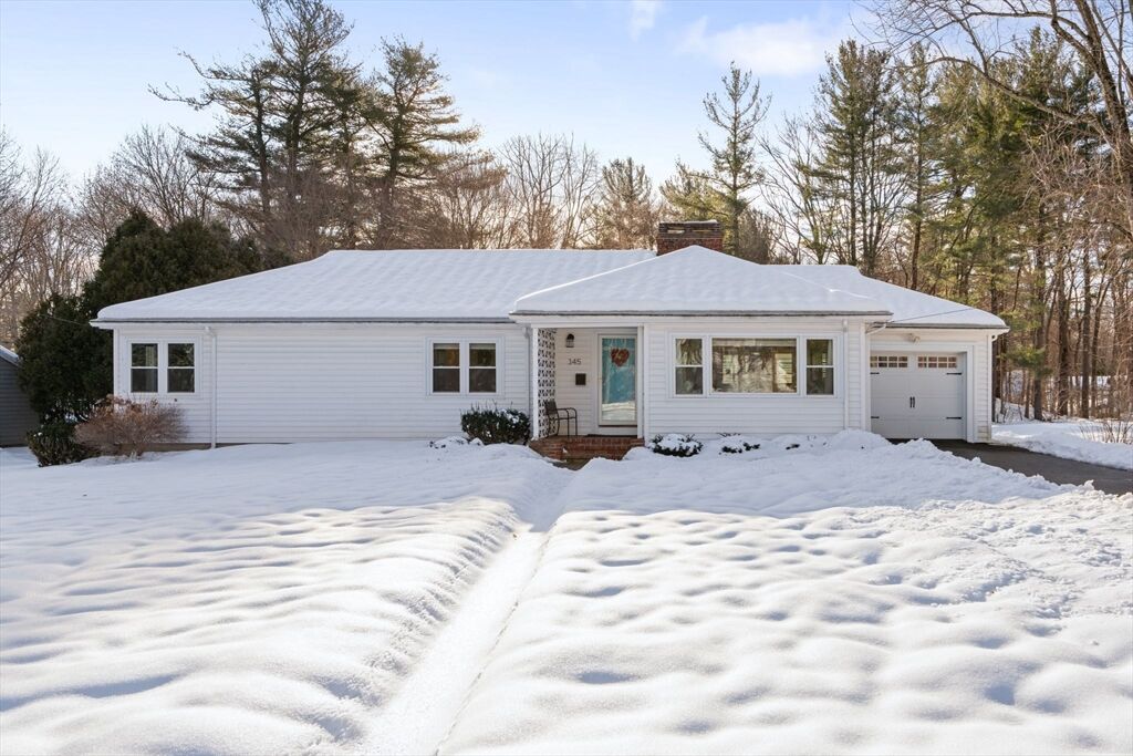 Property Photo:  345 Main St  MA 01940 