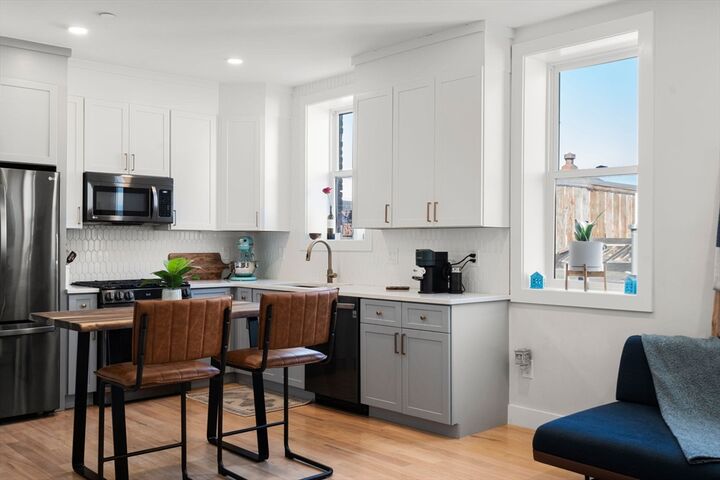 Property Photo:  161 Cottage Street 8  MA 02128 