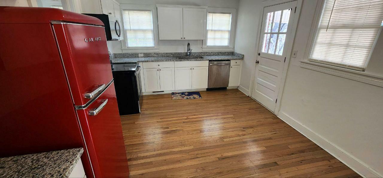 Property Photo:  504 N Arendell Avenue  NC 27597 