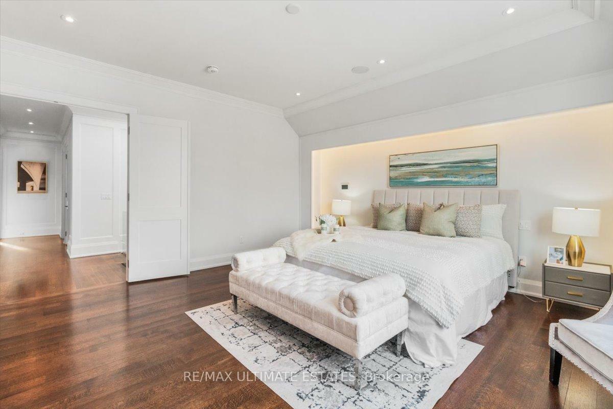 Property Photo: 26 Madawaska Avenue ON M2M 2P9
