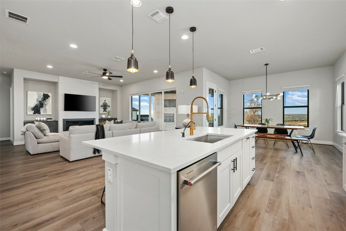 Property Photo: 204 Roseleaf Court TX 78642