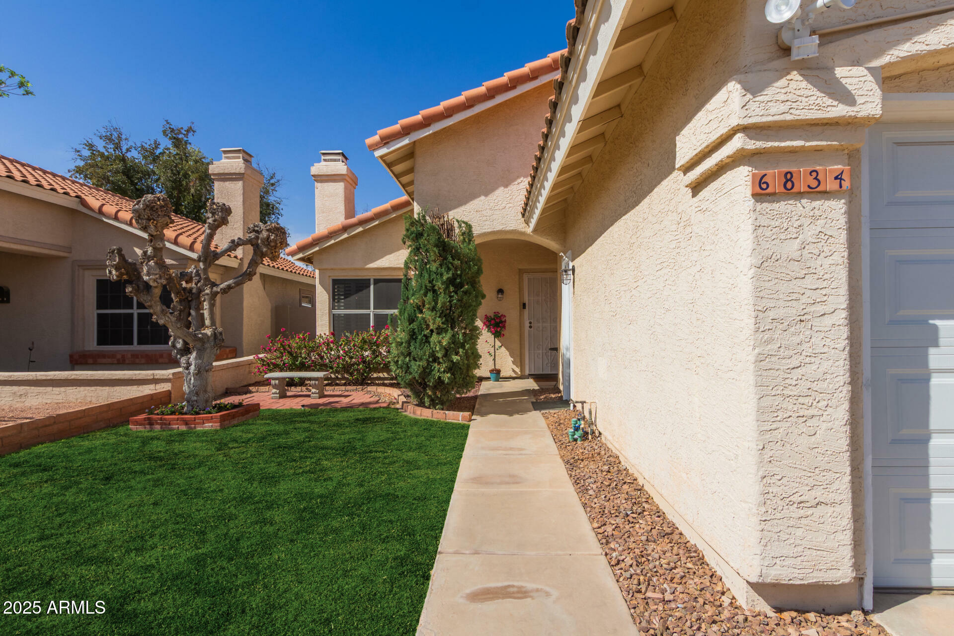 Property Photo:  6834 S Dennis Drive  AZ 85283 