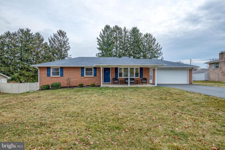 205 Rhonda Drive  York PA 17408 photo