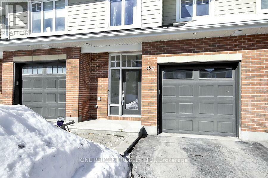 Property Photo:  454 Kilspindie Ridge  ON K2J 6A3 