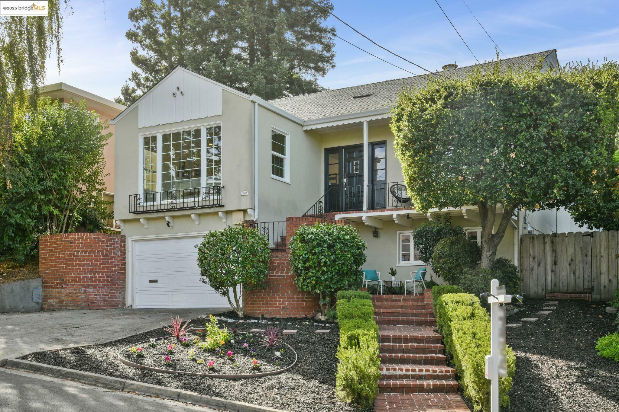 Property Photo:  1809 Carter St  CA 94602 