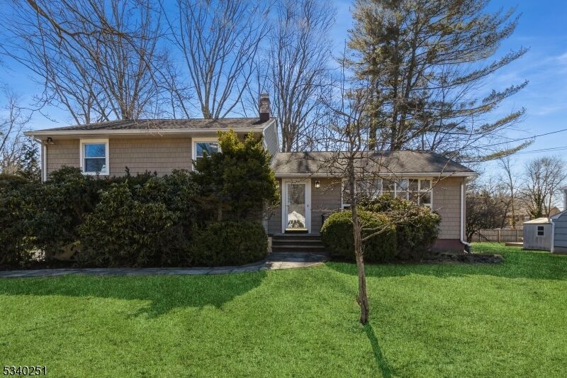 Property Photo: 29 Shadowlawn Dr NJ 07039