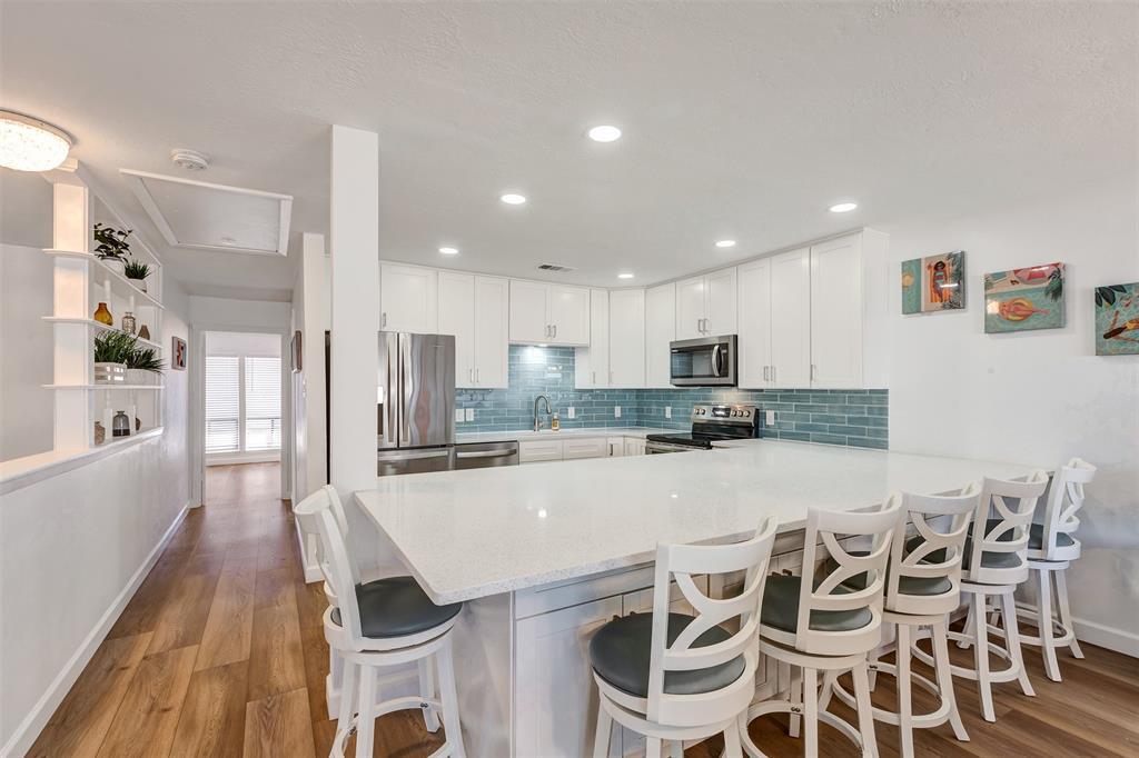 Property Photo: 35 Regency Point TX 77356