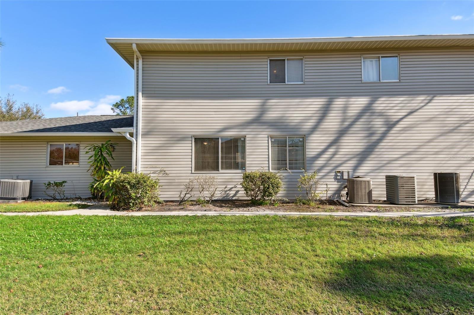 Property Photo: 4353 Shadow Crest Pl 3 FL 32811