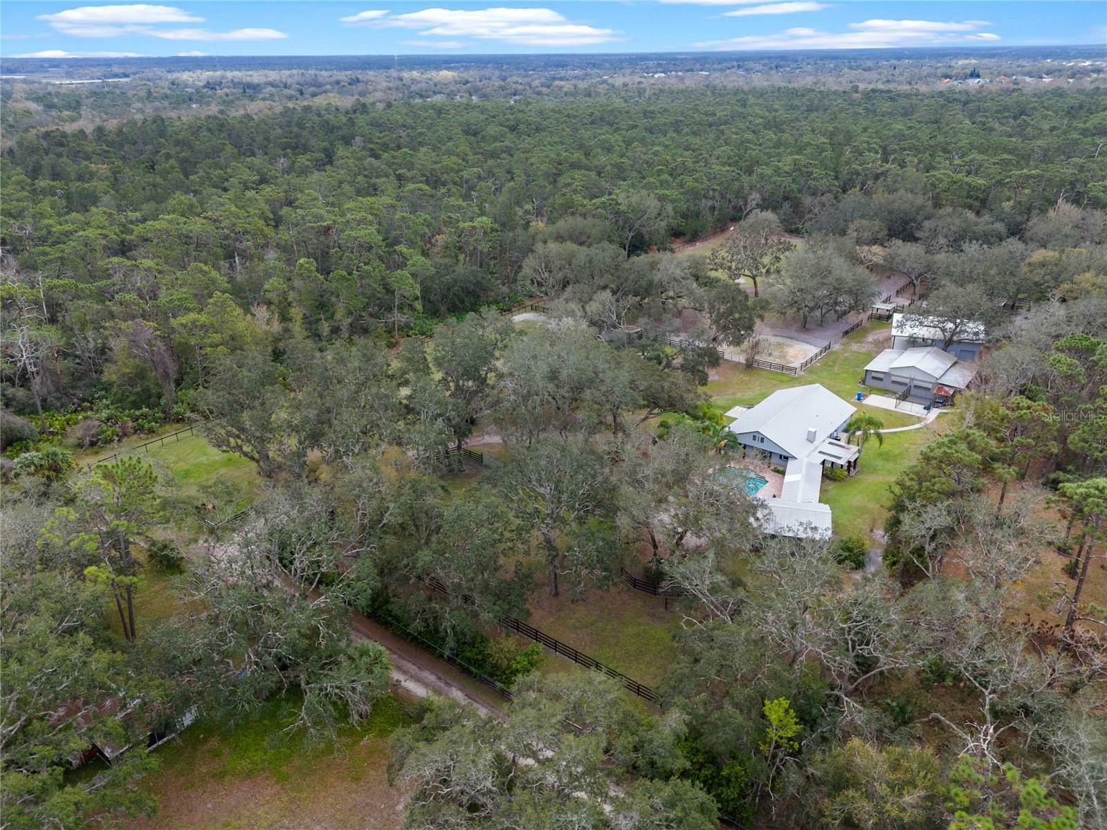 Property Photo:  1715 Fern Park Drive  FL 32128 