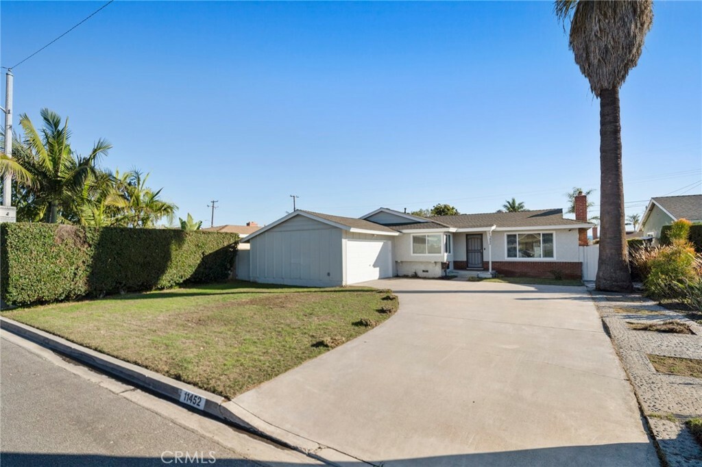 Property Photo:  11452 Presidio Way  CA 92840 