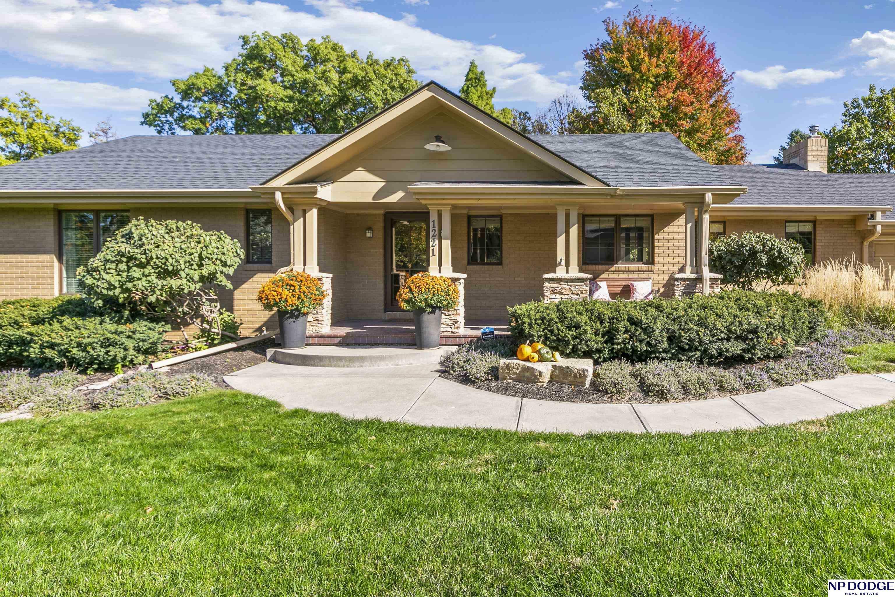 Property Photo: 1221 S 107th Street NE 68124
