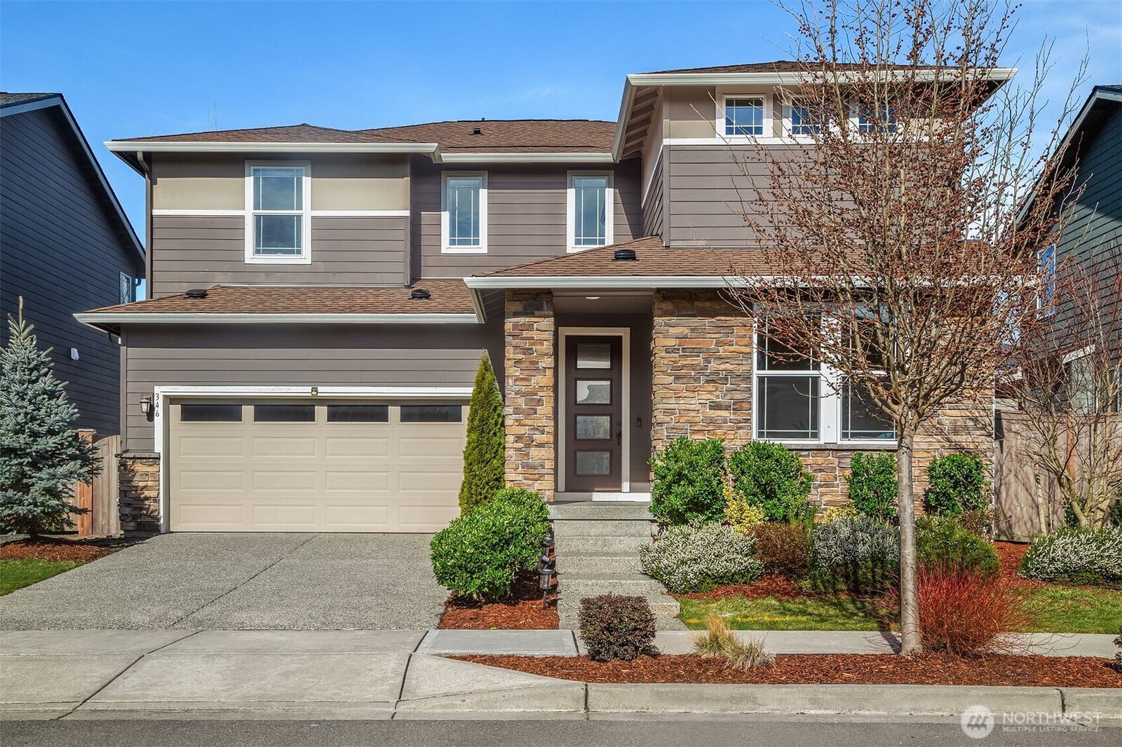 Property Photo:  346  Zemp Way NE  WA 98045 