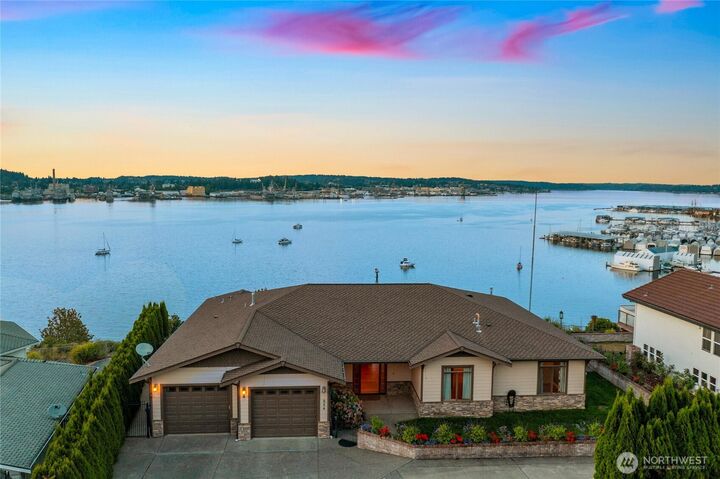 Property Photo:  254  Caseco Lane  WA 98366