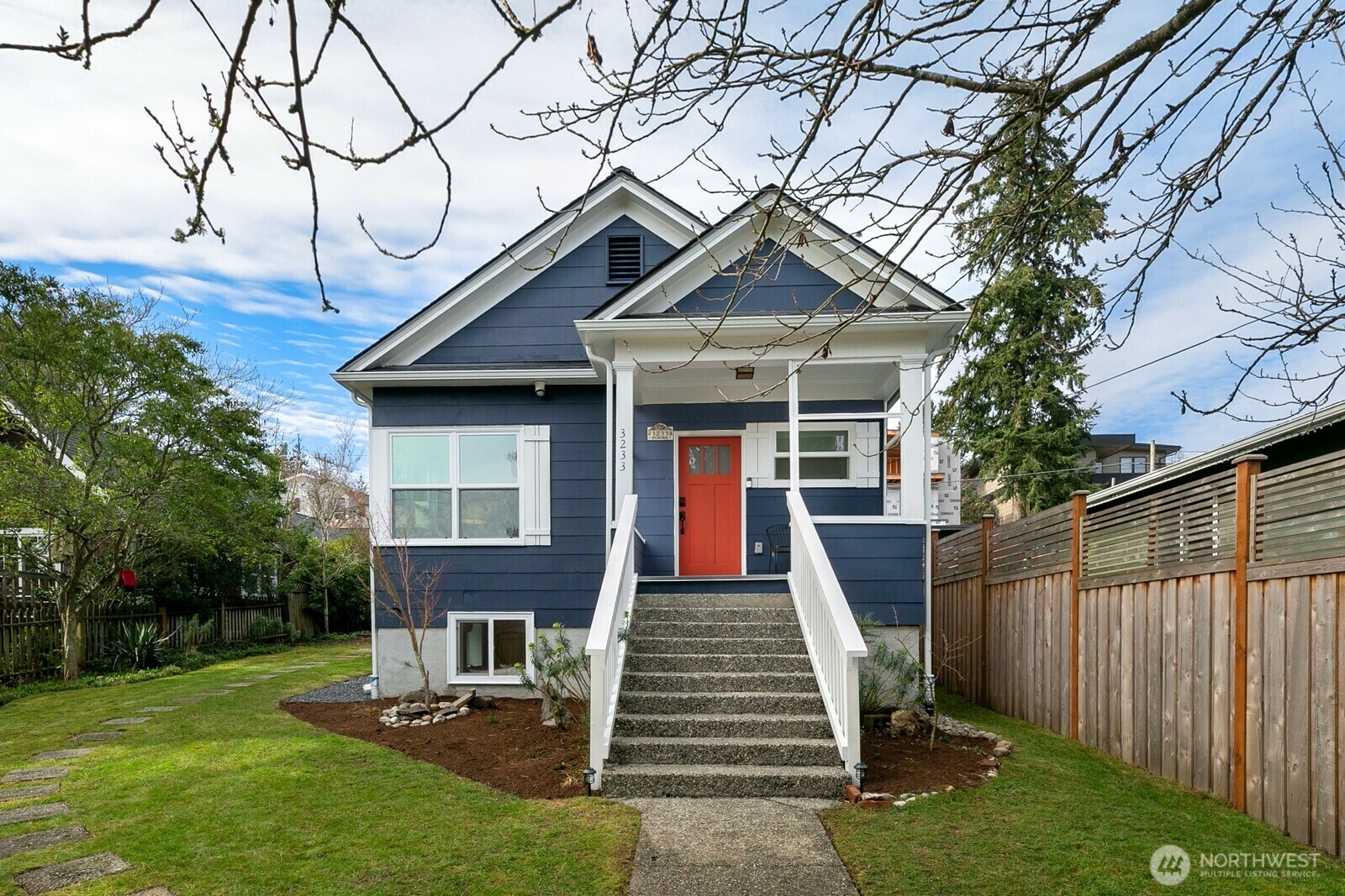 3233  34th Avenue W  Seattle WA 98199 photo