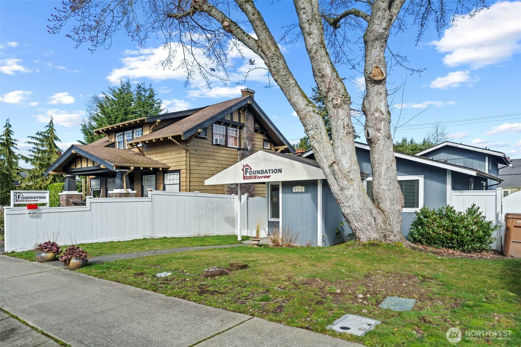 Property Photo:  4119  6th Avenue  WA 98406 