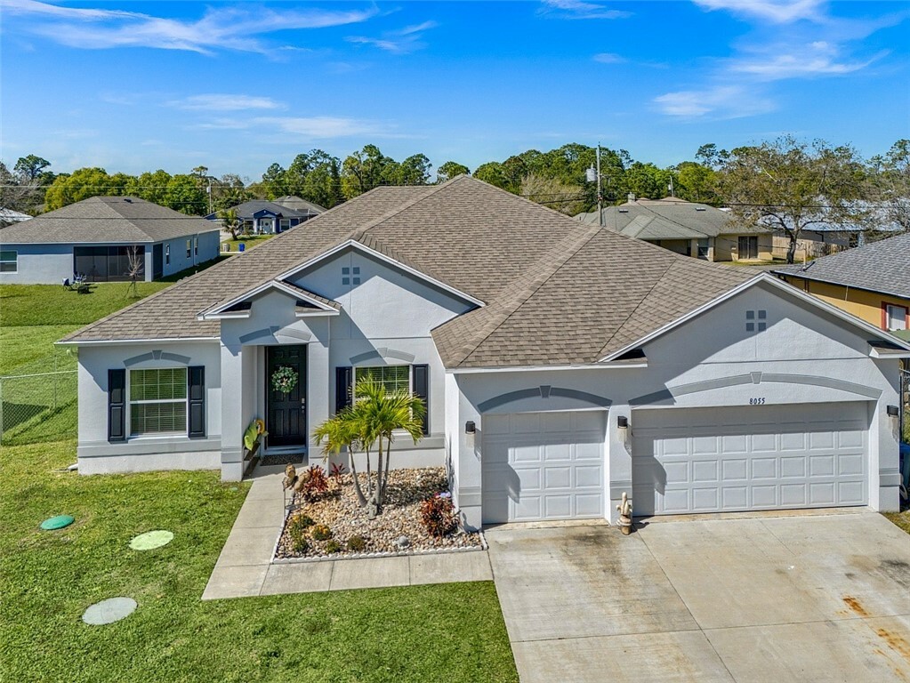 8055 102nd Avenue  Vero Beach FL 32967 photo