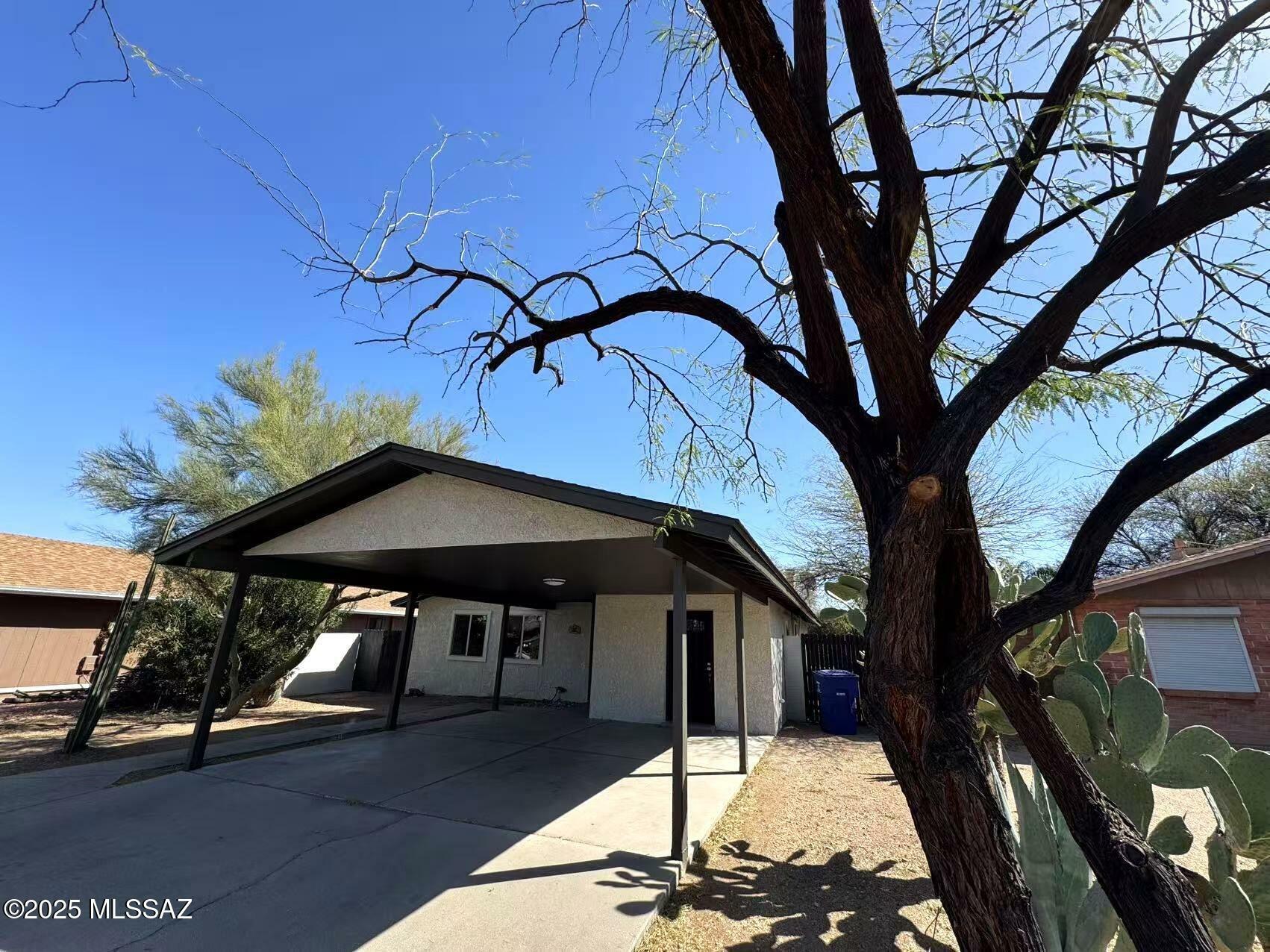 Property Photo:  1312 N Sahuara Avenue  AZ 85712 