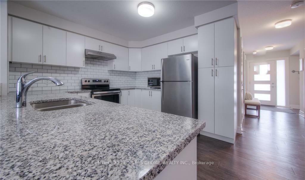 Photo de la propriété: 66 Munch Avenue ON N1R 0B9