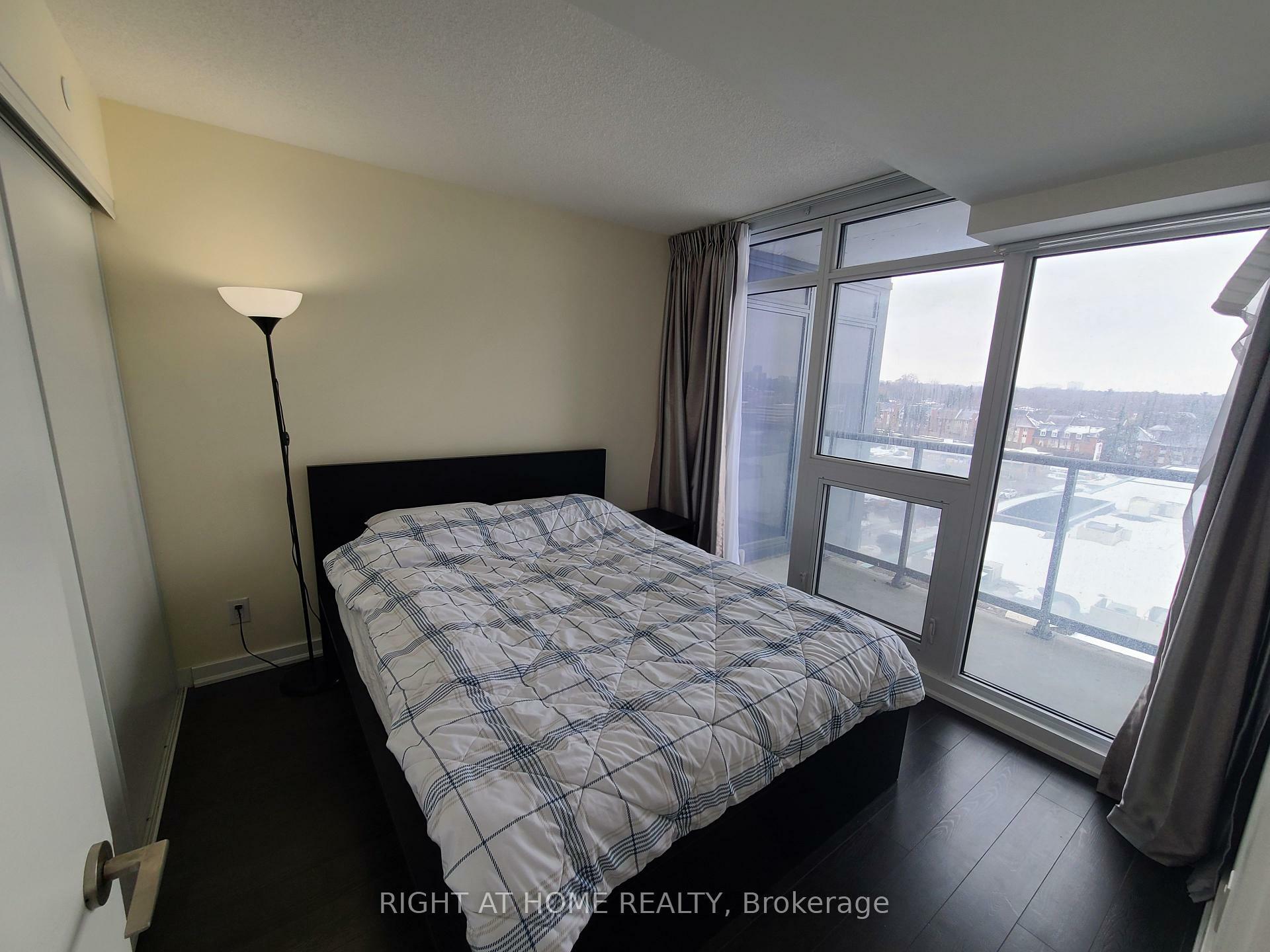 Property Photo: 72 Esther Shiner Boulevard 808 ON M2K 2X9