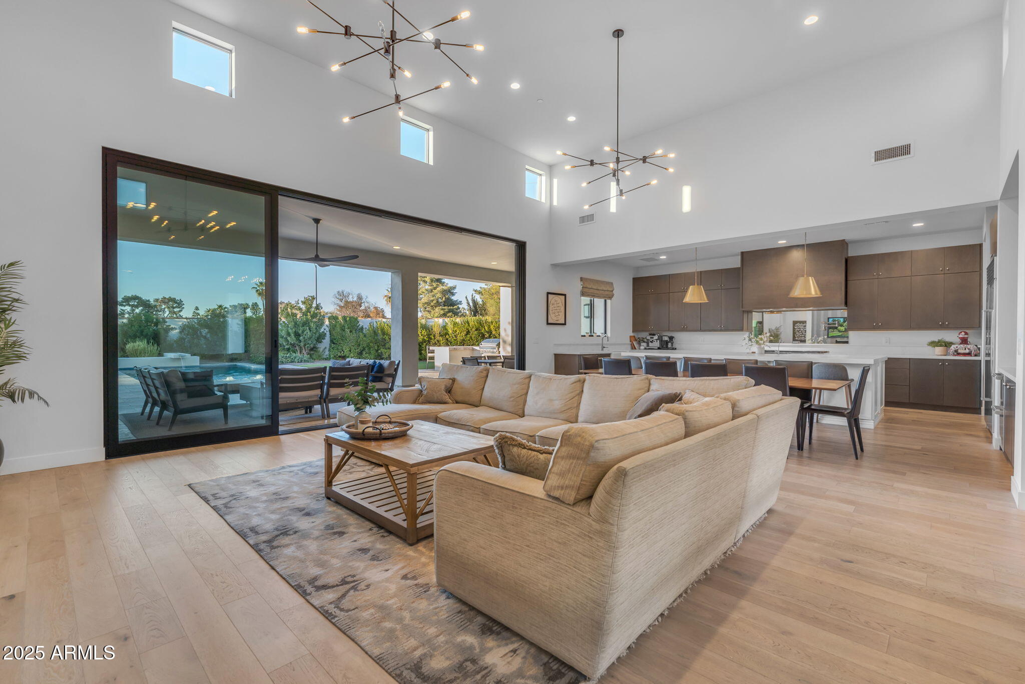 Property Photo: 12034 N 61st Street AZ 85254