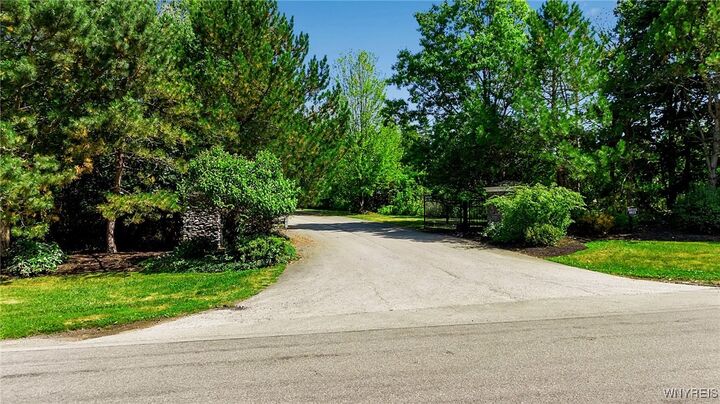 5129 Kraus Lane  Clarence NY 14031 photo