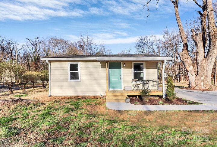 Property Photo: 1061 Gaither Place NW NC 28027