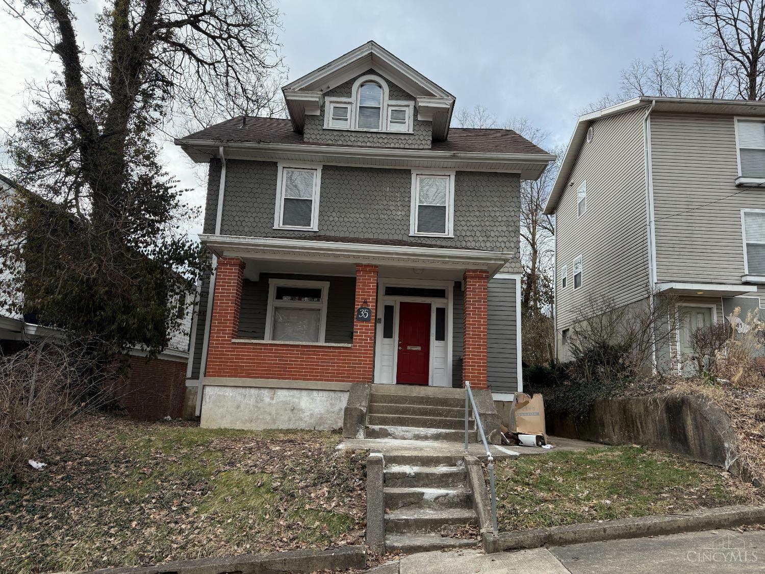 35 Juergens Avenue  Cincinnati OH 45220 photo