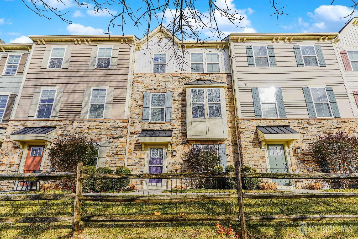 606 Bayside Court  South Amboy NJ 08879 photo