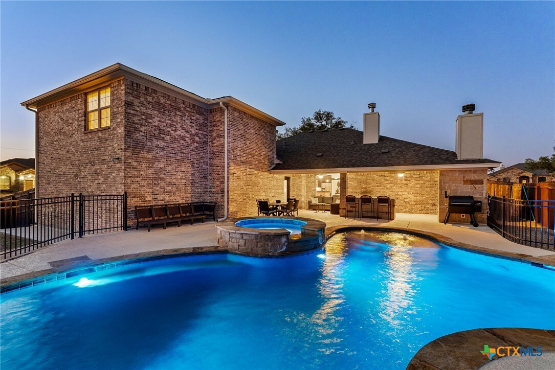 Property Photo: 1859 Lacy Ridge Drive TX 76513