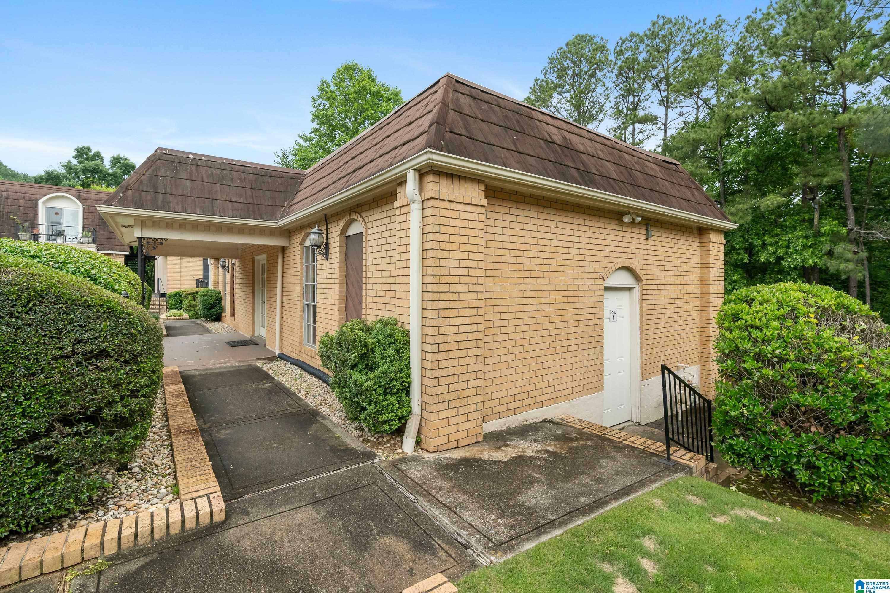 Property Photo: 171 Old Montgomery Highway A AL 35216