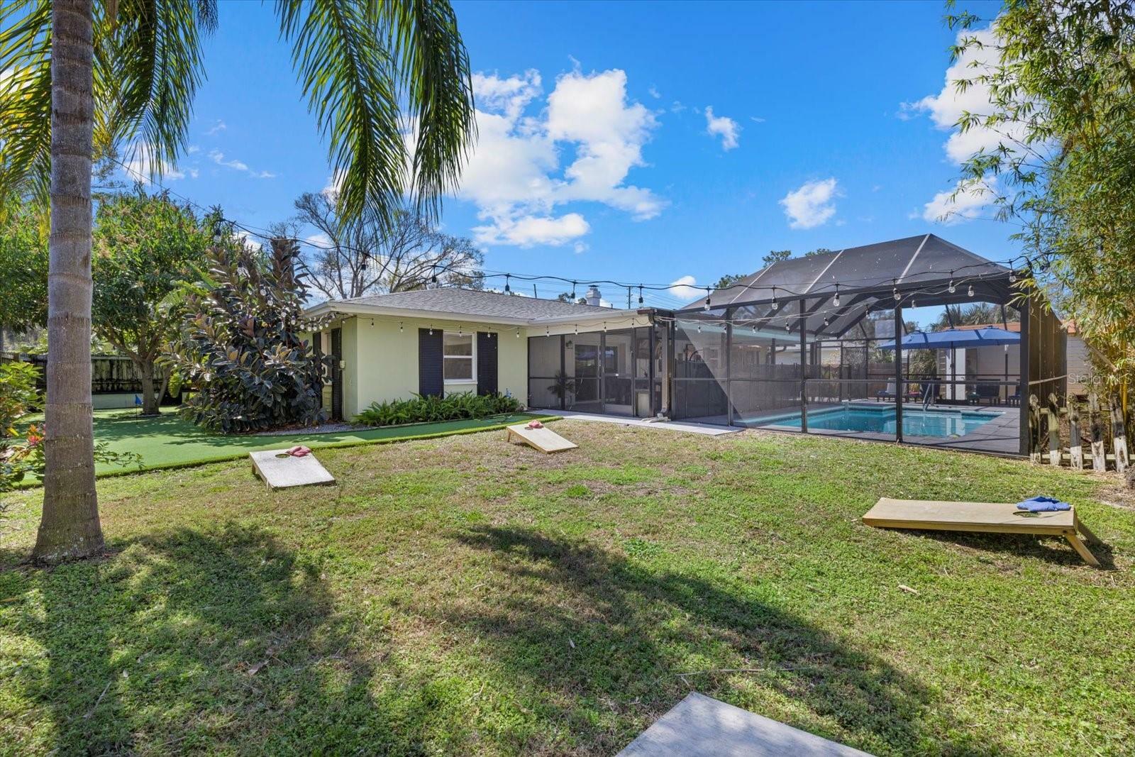 Property Photo:  1450 Palmetto Street  FL 33755 