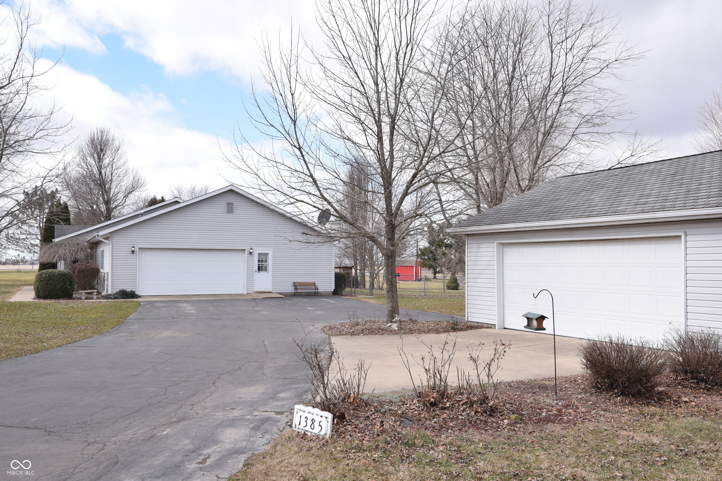 Property Photo:  1385 S Airport Road  IN 46173 