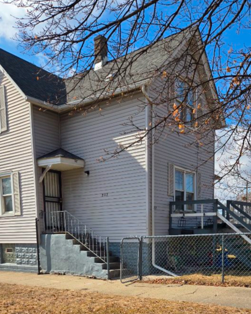 557 E 87th Street  Chicago IL 60619 photo