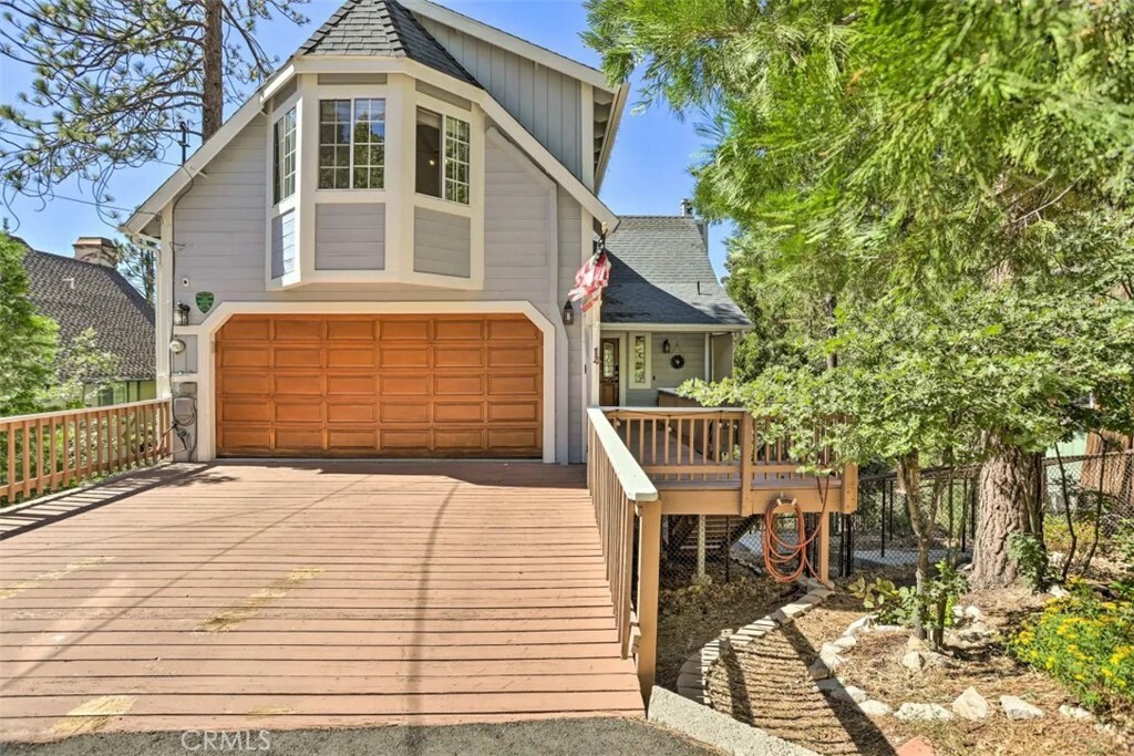 Property Photo: 884 Grass Valley Road CA 92352