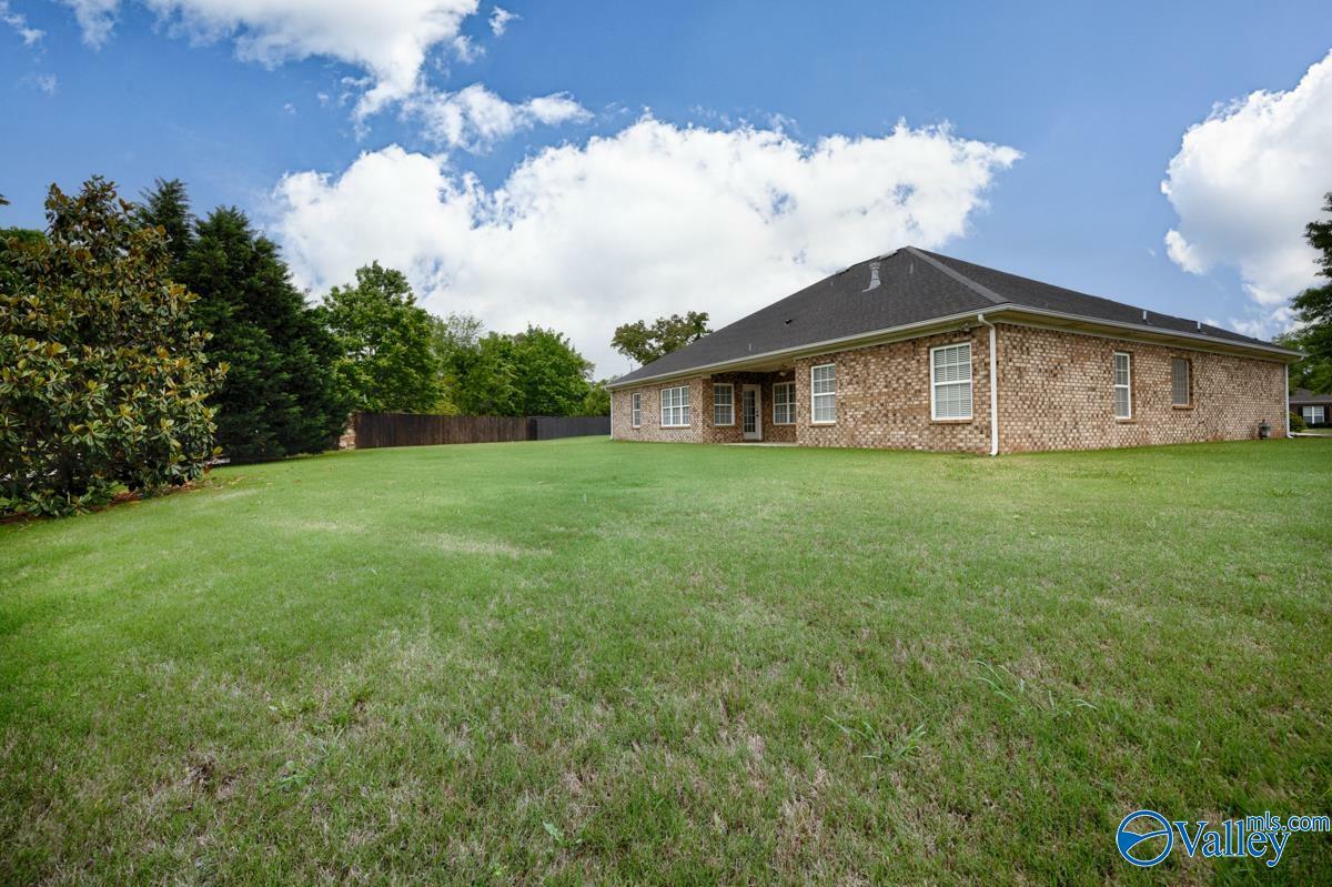Property Photo: 109 Back Creek Circle NW AL 35757