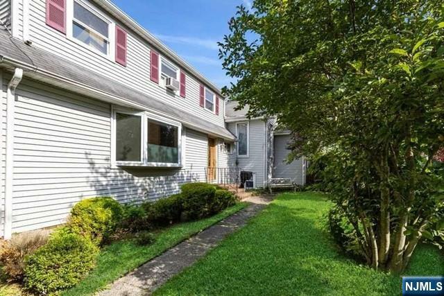 Property Photo:  185 6th Street  NJ 07626 