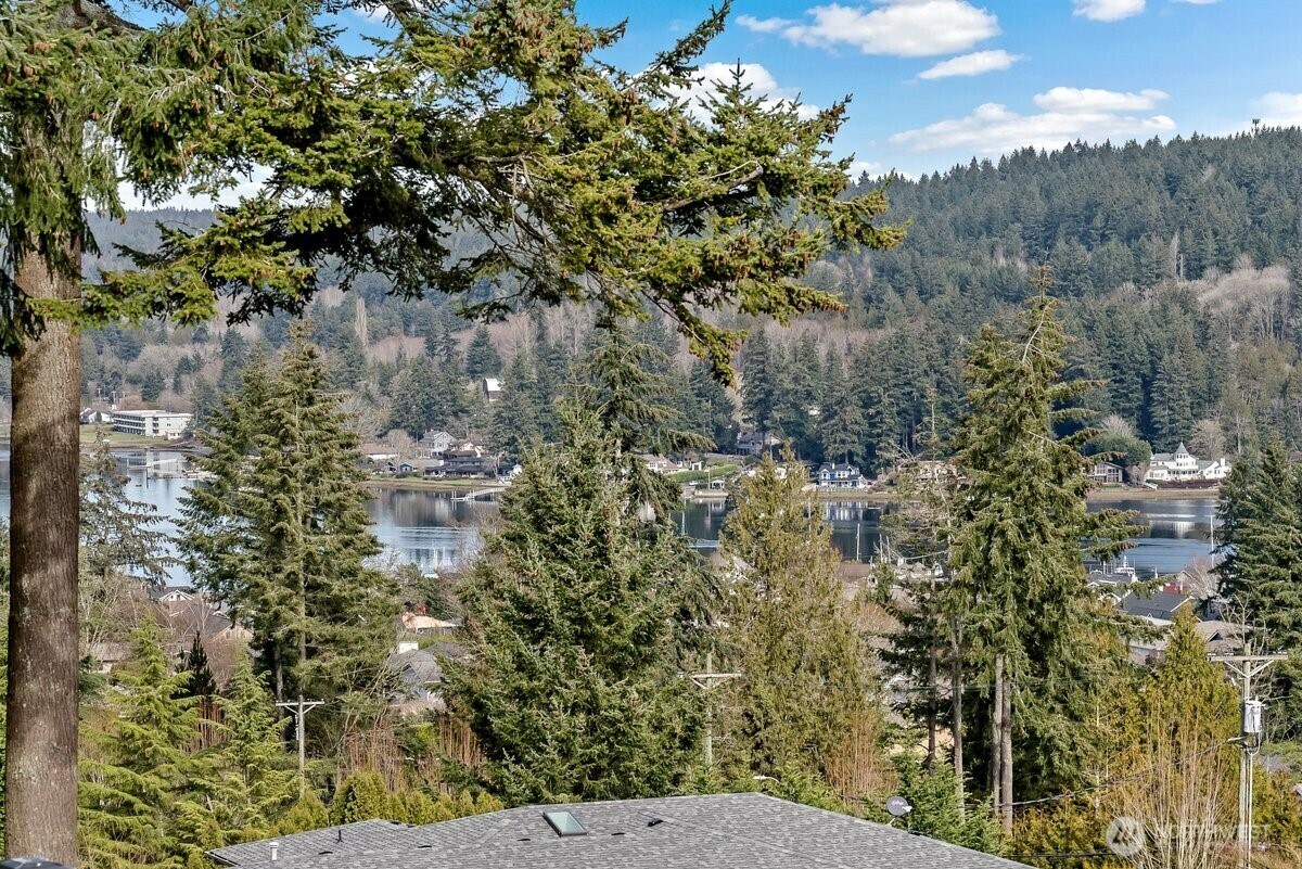 Property Photo:  7400  Stinson Avenue 312  WA 98335 