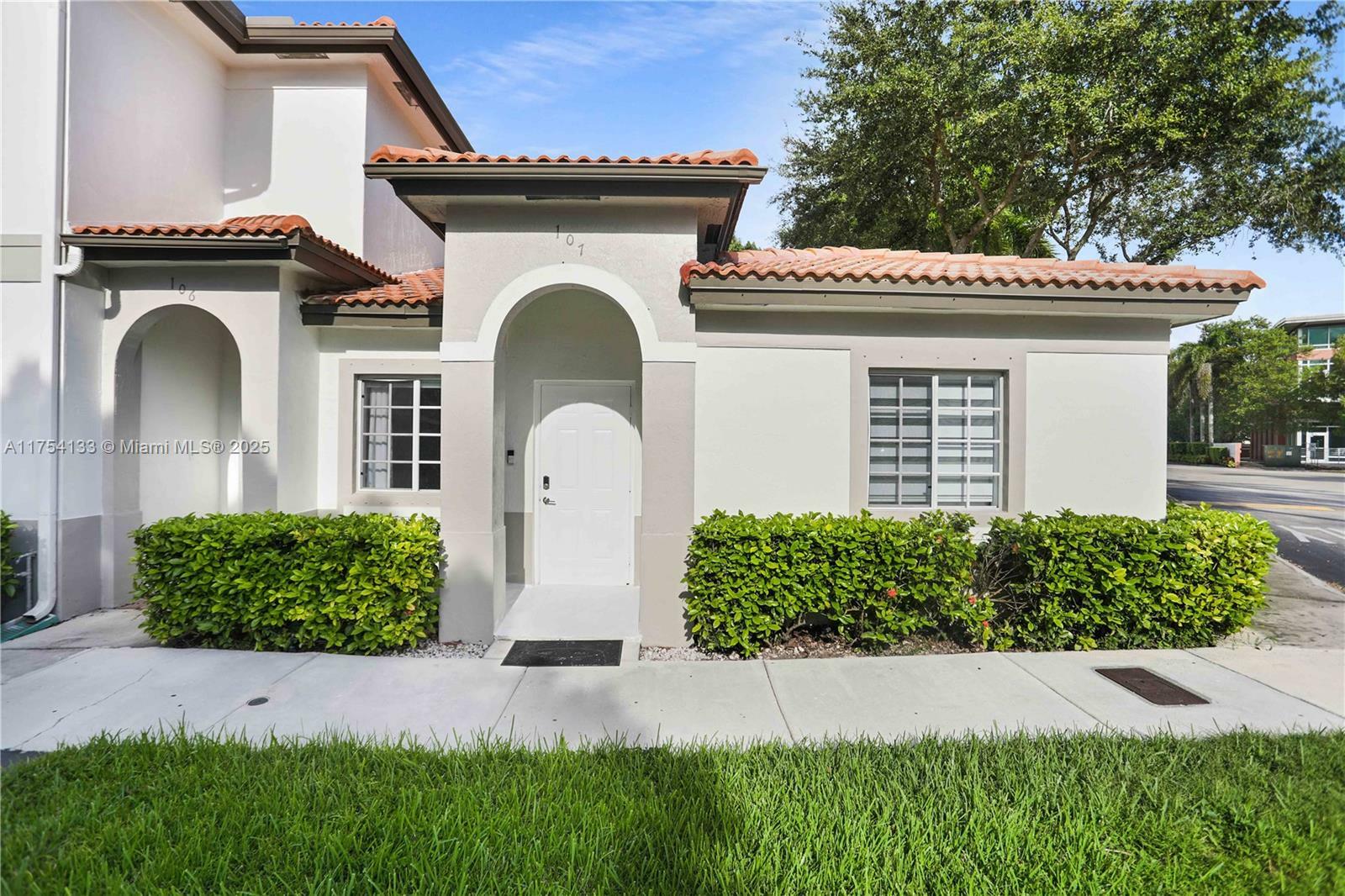 Property Photo:  8440 SW 150th Ave 7  FL 33193 