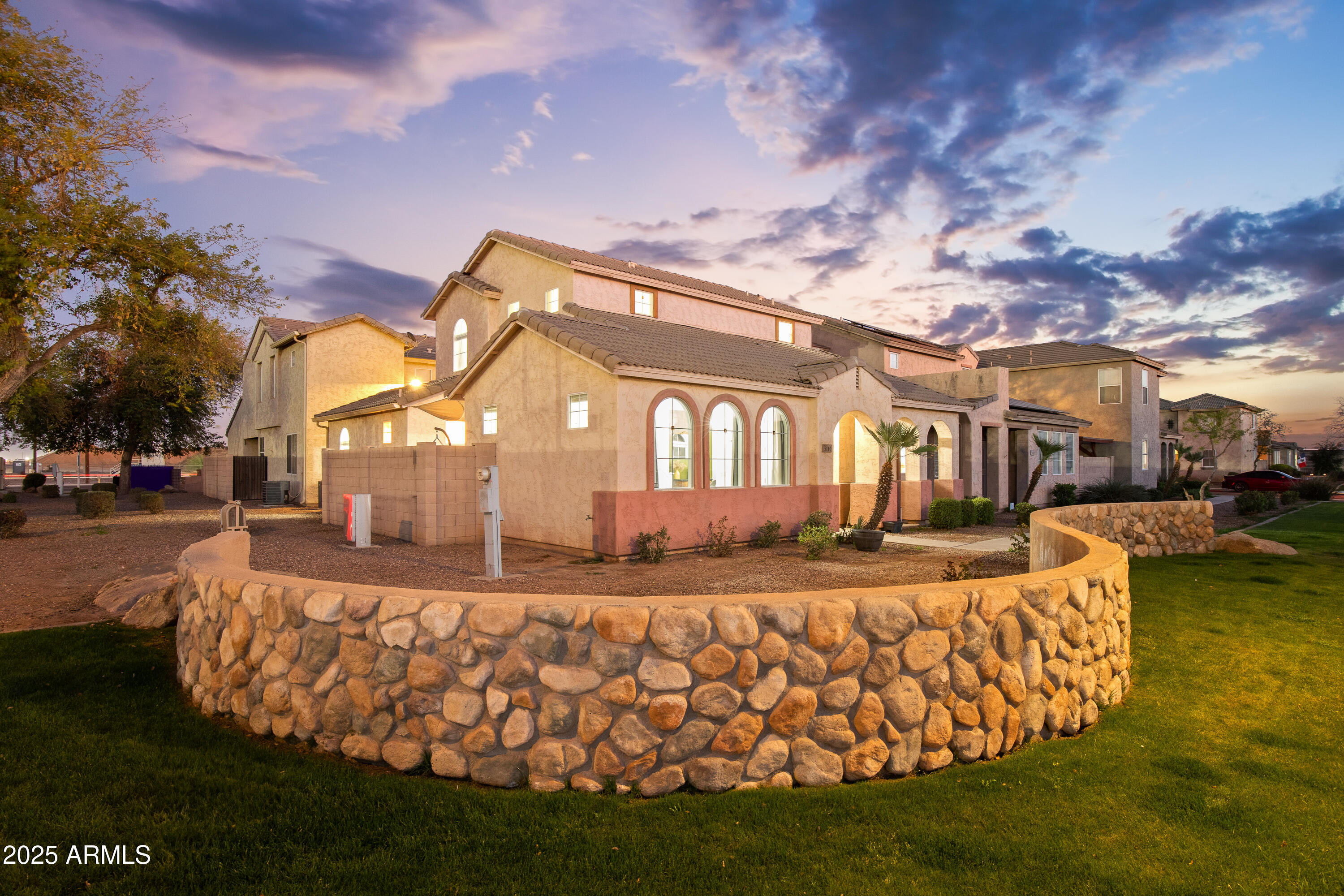 Property Photo: 5110 W Fulton Street AZ 85043