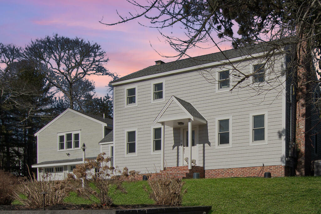Property Photo: 10 Kings Road MA 02645