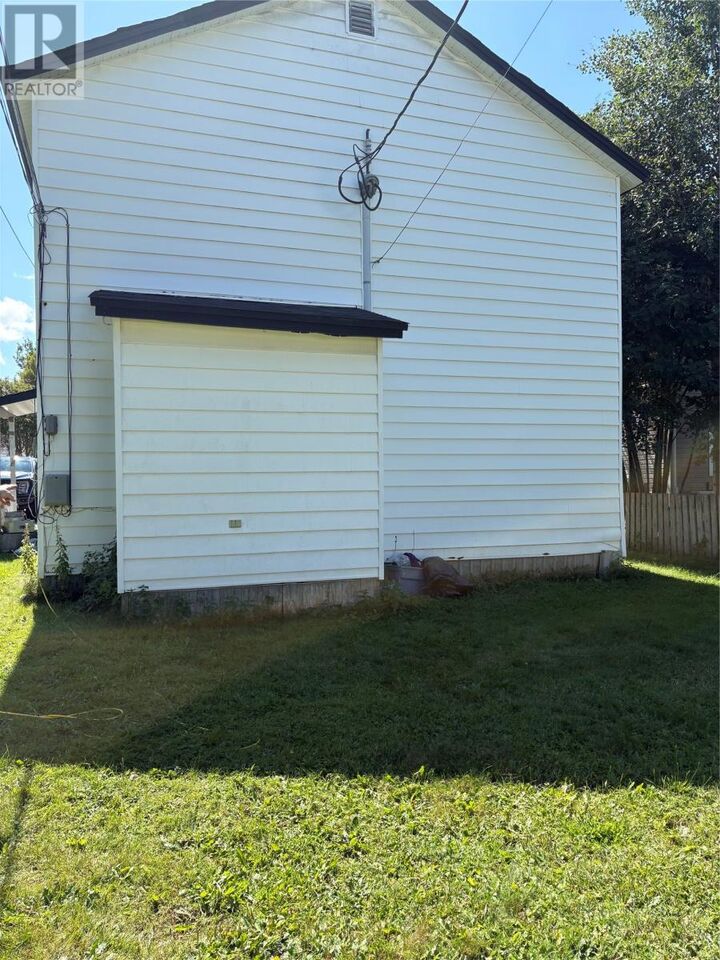 Property Photo:  142 Lincoln Road 1,2,3,4  NL A2A 1P4 