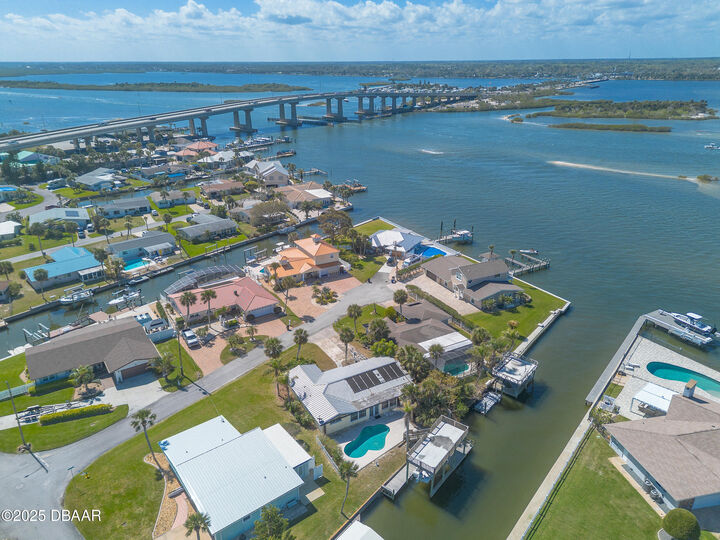 Property Photo:  3 Coconut Row  FL 32127 