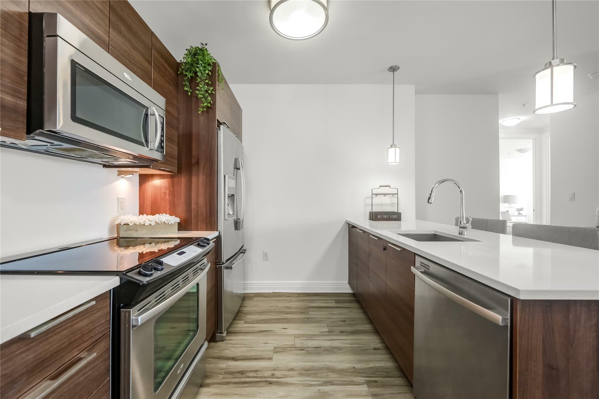 Property Photo: 701 Ridge Hill Boulevard 11C NY 10710