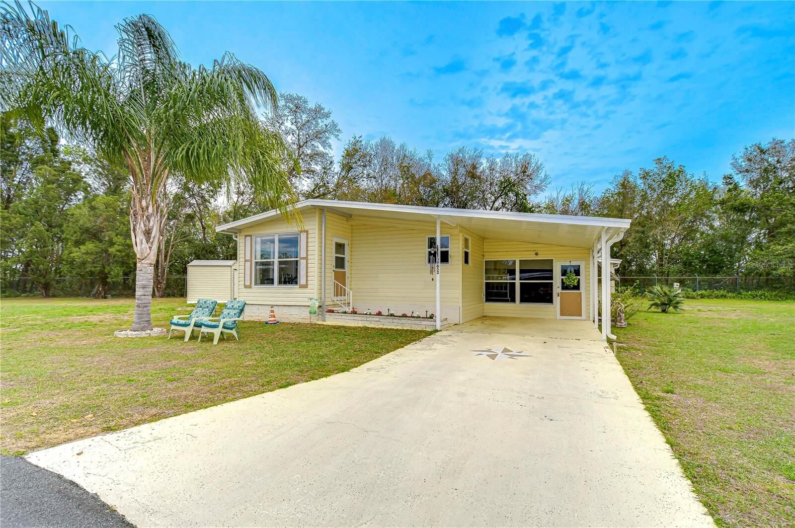 Property Photo: 39652 Elgin Drive FL 33542