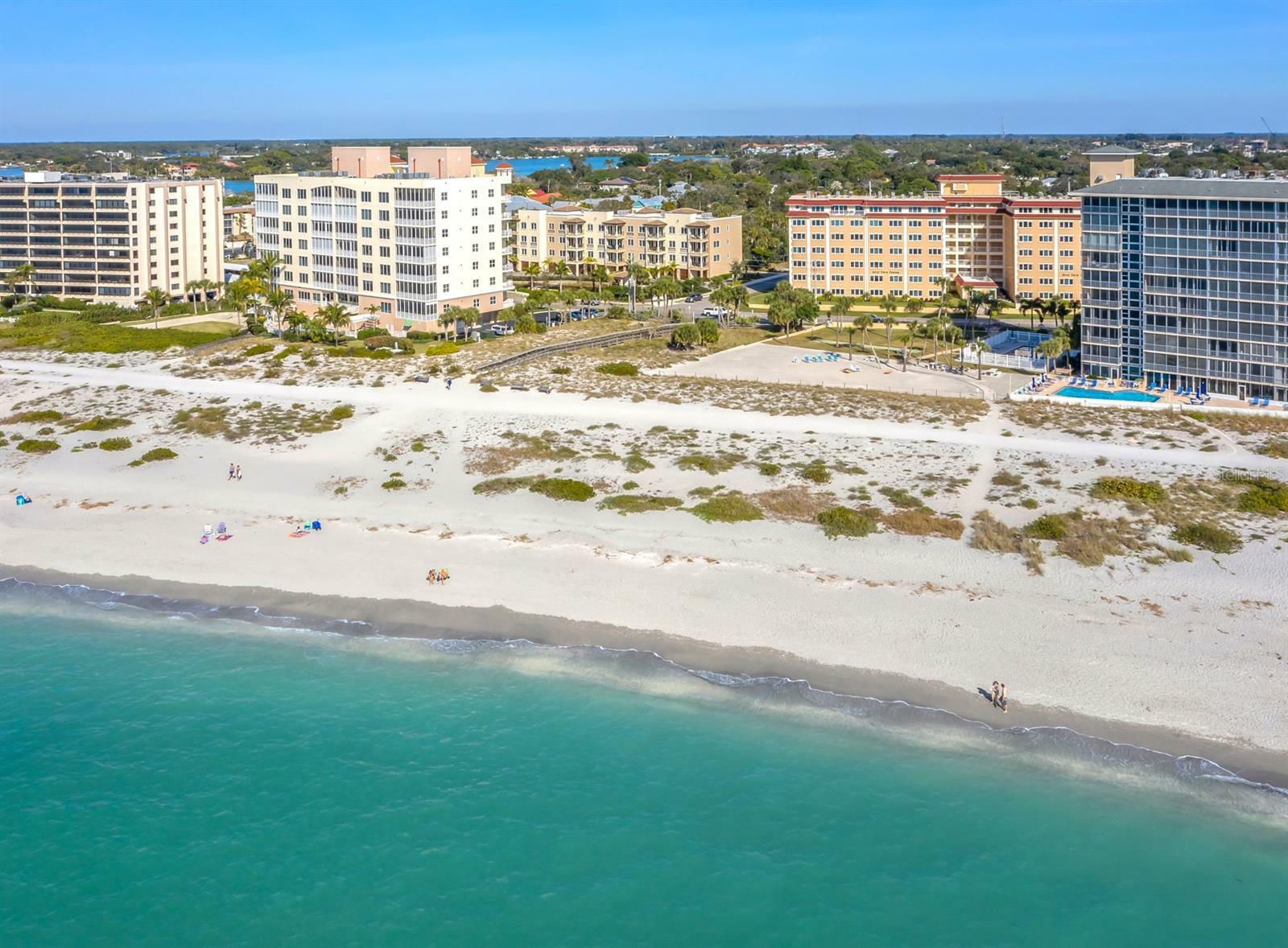 Property Photo:  830 The Esplanade N 201  FL 34285 