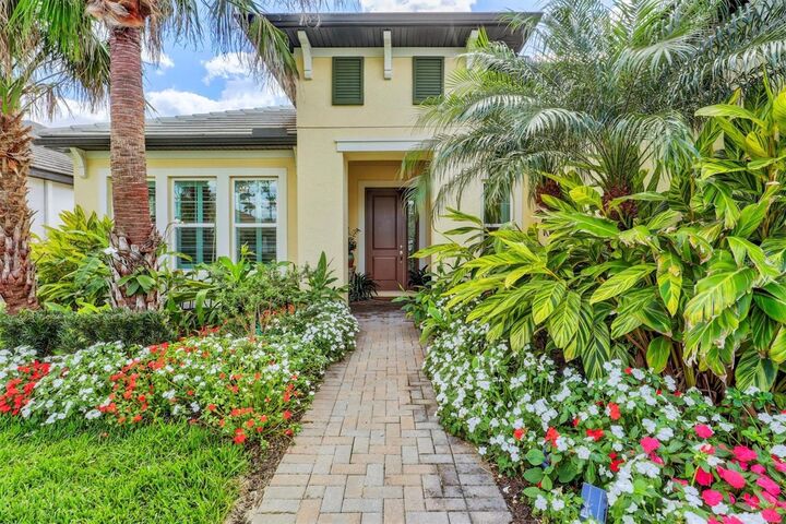 Property Photo: 19832 Bridgetown Loop FL 34293