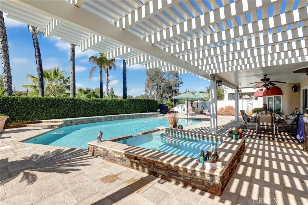 Property Photo: 29433 Stampede Way CA 92587