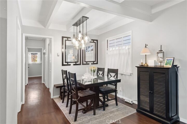 Property Photo: 3002 N Ardmore Avenue CA 90266