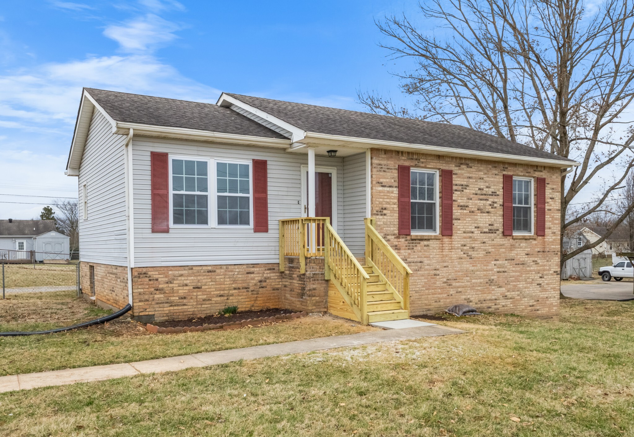 Property Photo:  2870 Ashland City Rd  TN 37043 