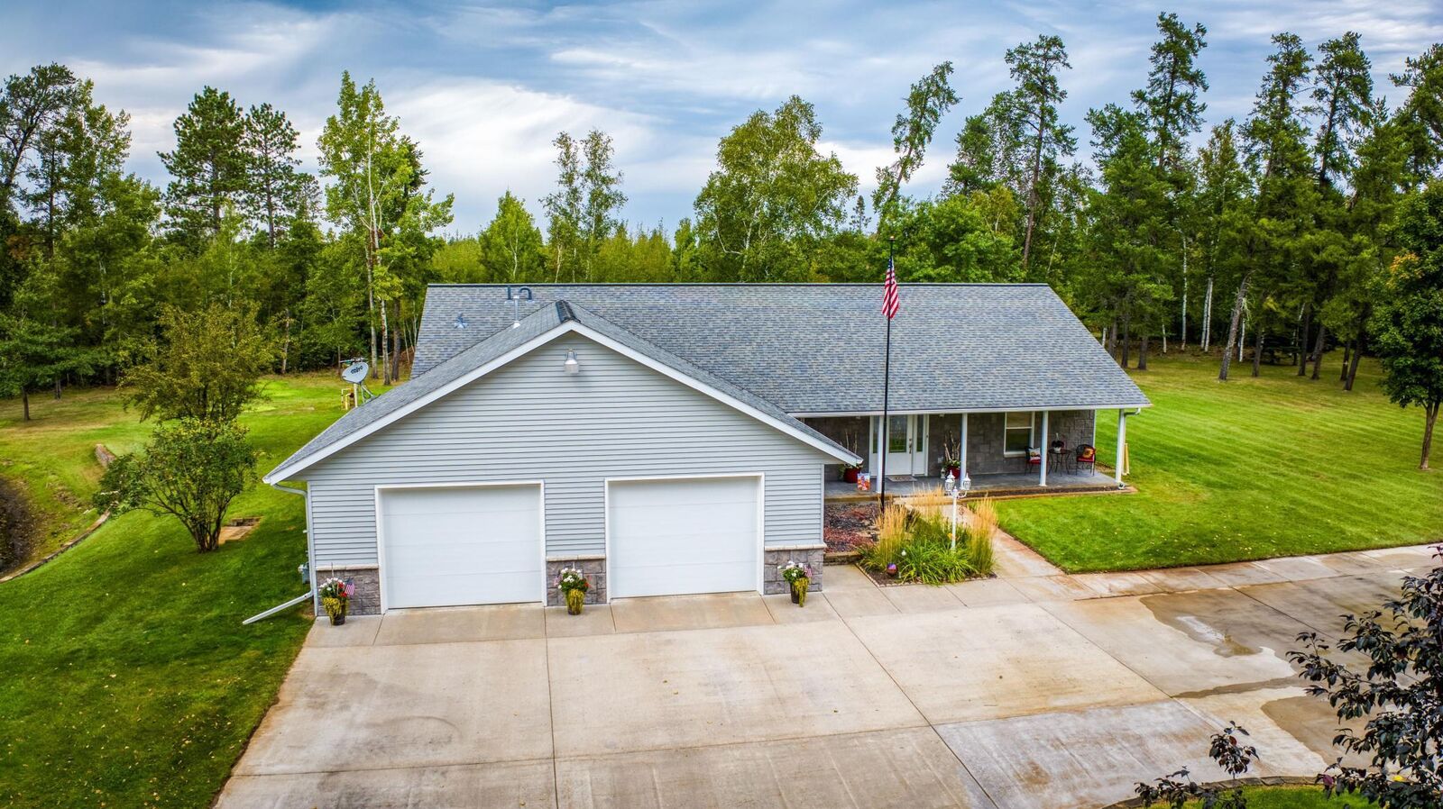 Property Photo:  803 Rodeo Drive NW  MN 56601 